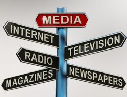Pengertian Media secara Bahasa dan Istilah