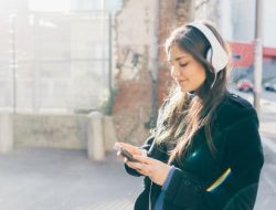 Aplikasi Terbaik Tempat Mendengarkan Podcast