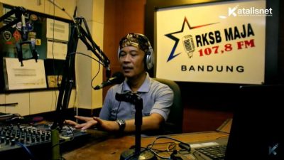 Contoh Siaran Radio PT Style